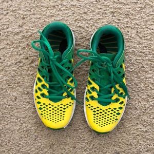 Oregon duck Nike shoes